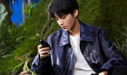 王俊凯壁纸最新爆料高清,高清美照惊艳亮相，粉丝直呼心动不已