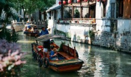 苏州景区爆料事件最新,揭秘背后惊人真相，游客权益如何保障？