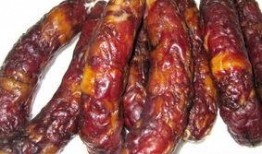 香肠做法爆料图片视频,从原料到成品，一图一视频带你领略传统工艺魅力